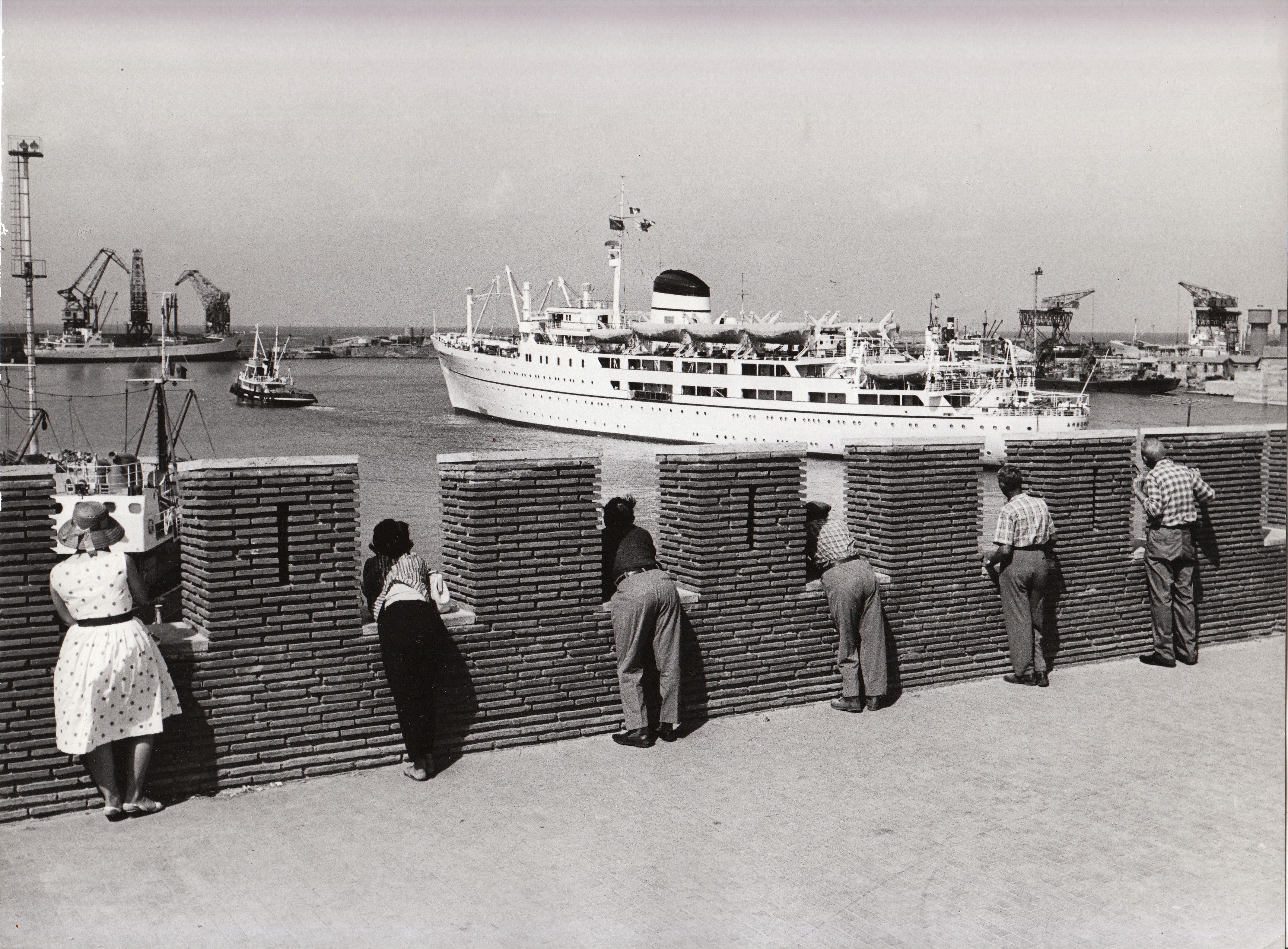 Civitavecchia, 1962. Foto di Giuseppe Loy